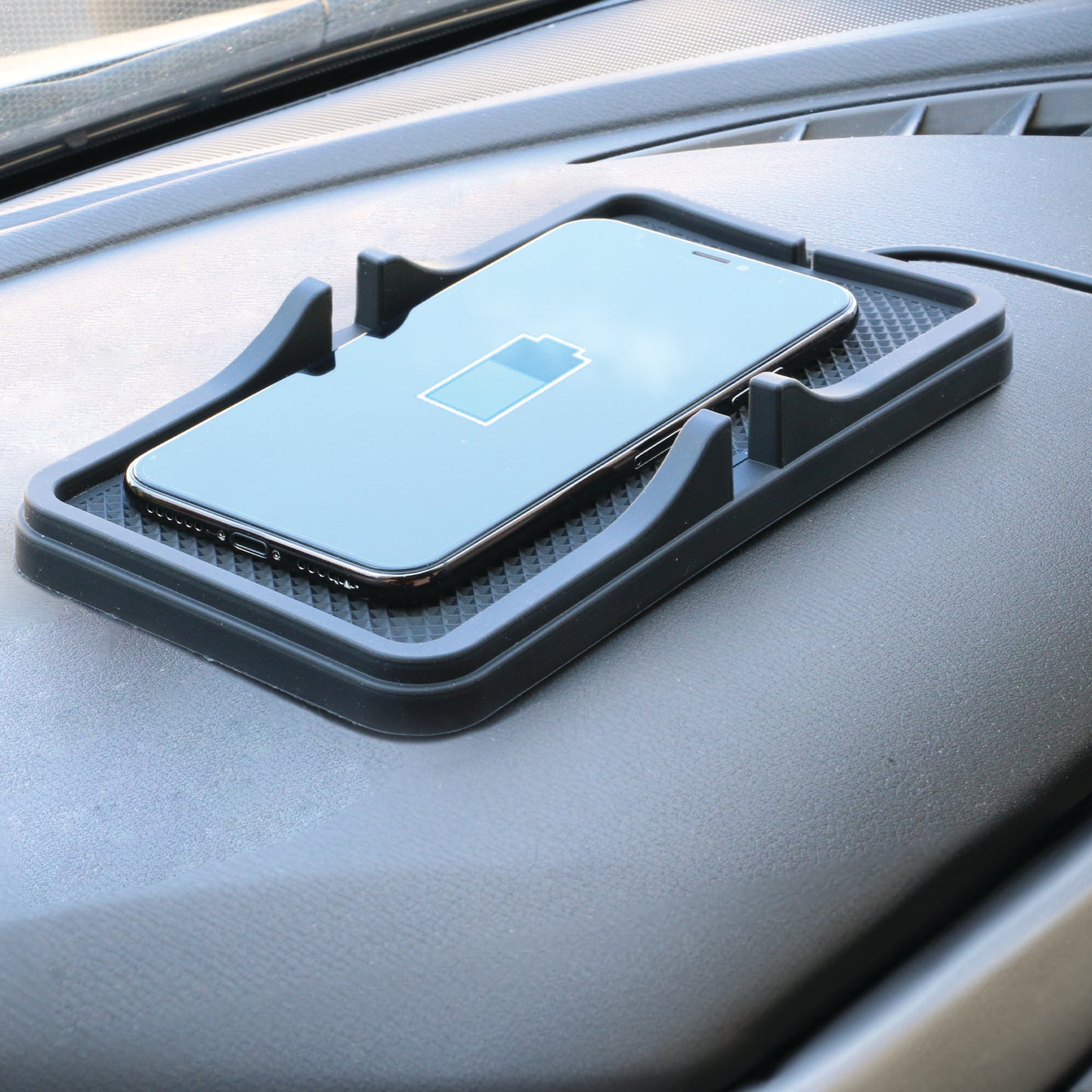 15W Dash Wireless Charging Pad, Phone Stand, Universal QI Enabled