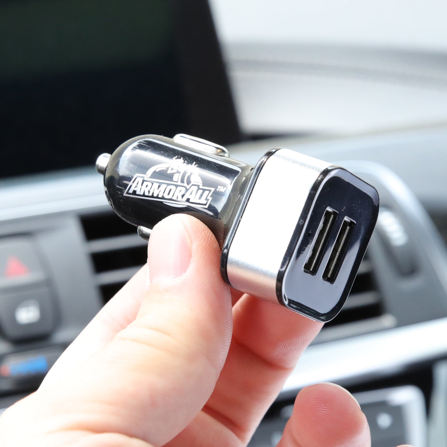 2-Port Car Charger, Powers Up Two Devices Simultaneously